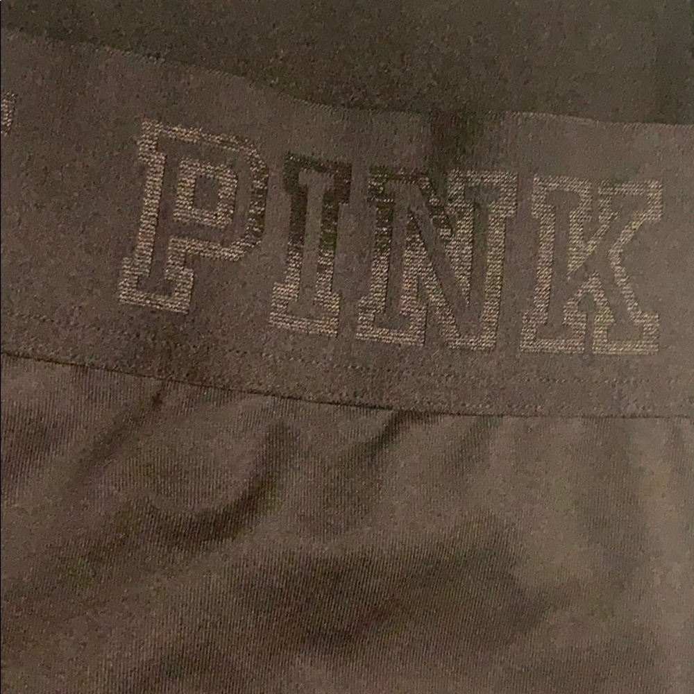 Black Leggings - New York down the leg